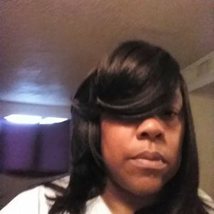 Meet your Posher, Evette